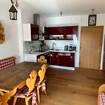 Enzian 13 - Sonnige Von דירה *