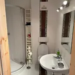 Enzian 13 - Sonnige Von דירה